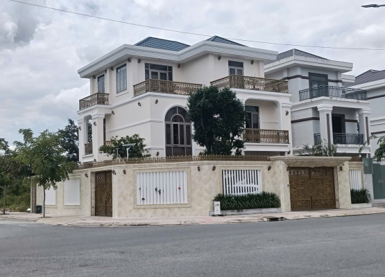 Cổng Nhôm Đúc 002