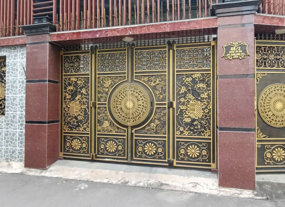 Xu Hướng Cổng Nhôm Đúc 2025 – Đẹp, Bền, Sang Trọng